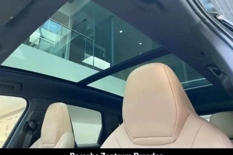 Porsche Cayenne din 2024 cu 24.354 km - oferta POR121917 - foto 16