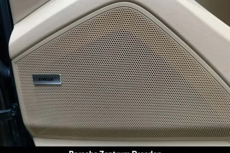 Porsche Cayenne din 2024 cu 24.354 km - oferta POR121917 - foto 20