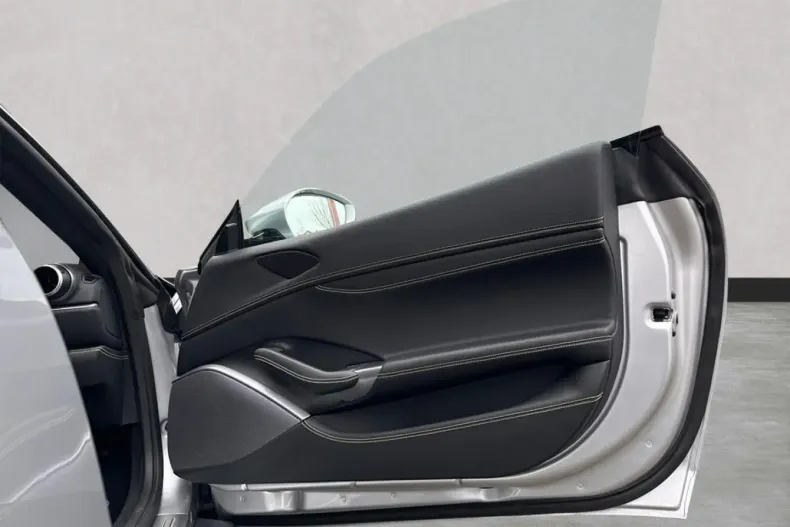 Ferrari Portofino din 2023 cu 9.250 km - oferta FER121918 - foto 24