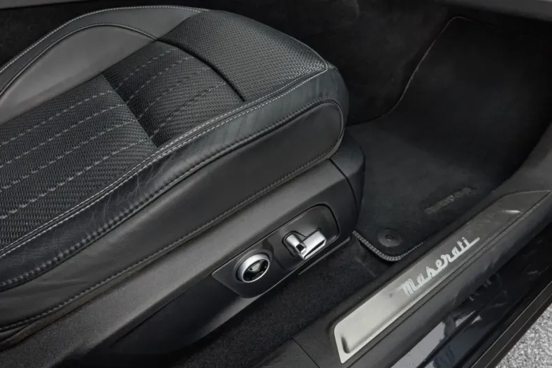 Maserati Levante din 2021 cu 68.200 km - oferta MAS121920 - foto 19