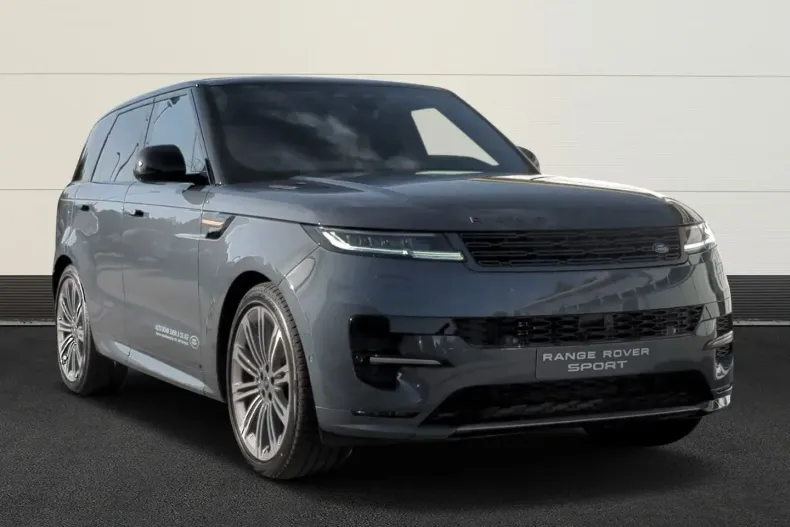 Land Rover Range Rover Sport din 2024 cu 5.900 km - oferta LAN121922 - foto 2