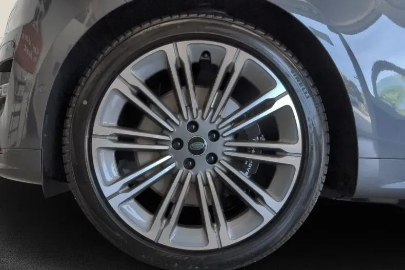 Land Rover Range Rover Sport din 2024 cu 5.900 km - oferta LAN121922 - foto 7