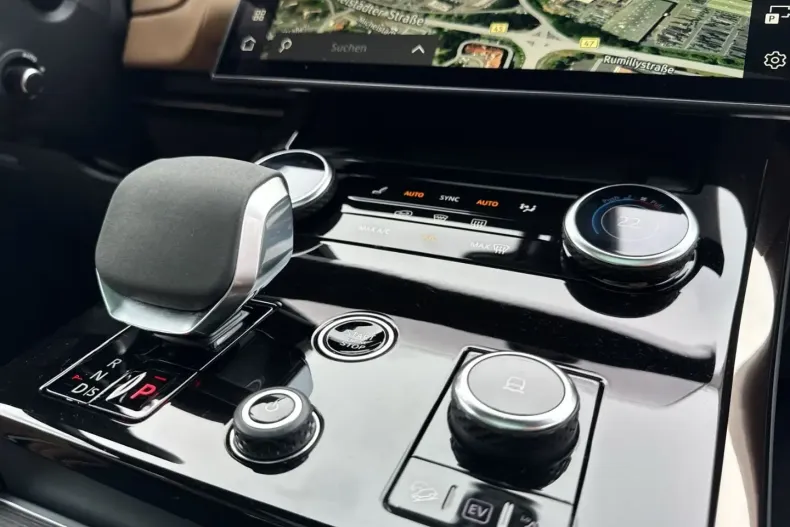 Land Rover Range Rover Sport din 2024 cu 5.900 km - oferta LAN121922 - foto 14