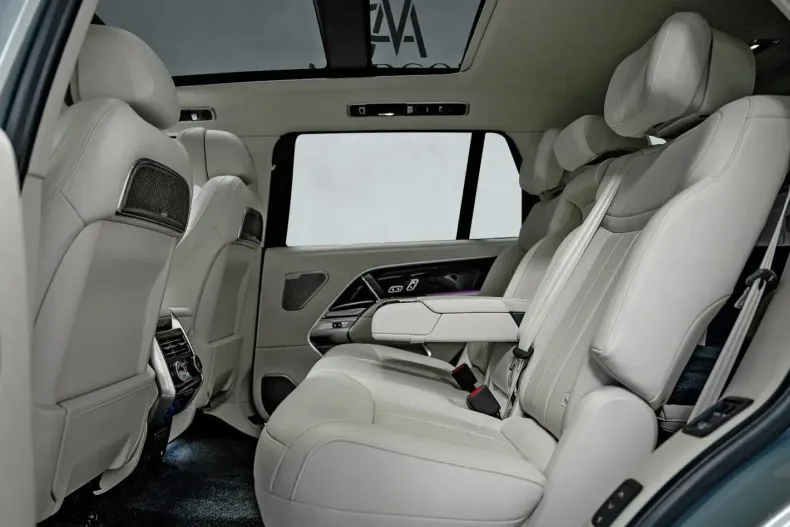 Land Rover Range Rover din 2024 cu 26.900 km - oferta LAN121926 - foto 13