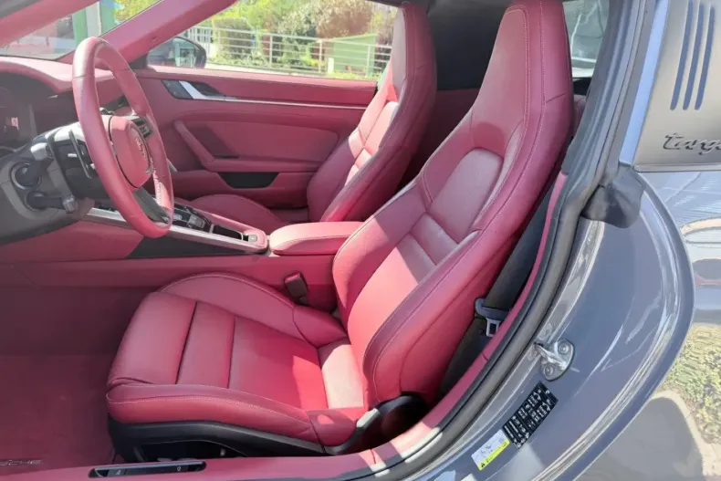 Porsche 992 din 2025 cu 4.500 km - oferta POR121937 - foto 7