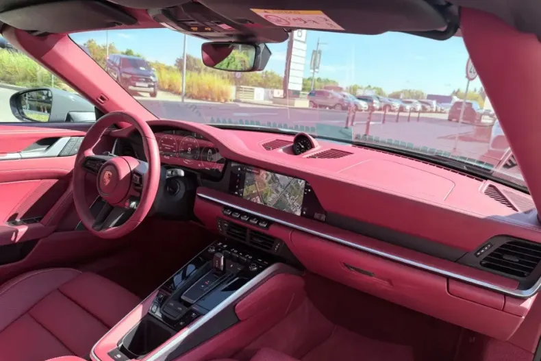 Porsche 992 din 2025 cu 4.500 km - oferta POR121937 - foto 9