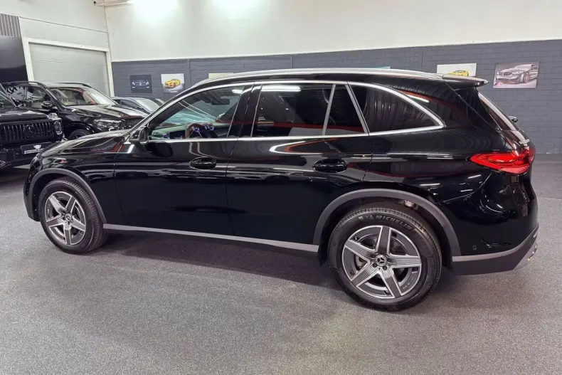 Mercedes-Benz GLC 200 din 2025 cu 1.250 km - oferta MER121941 - foto 7