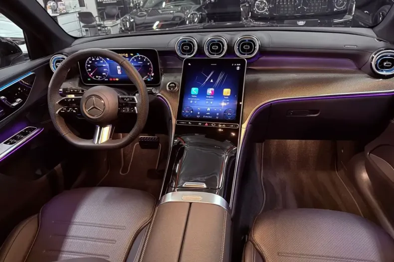 Mercedes-Benz GLC 200 din 2025 cu 1.250 km - oferta MER121941 - foto 13