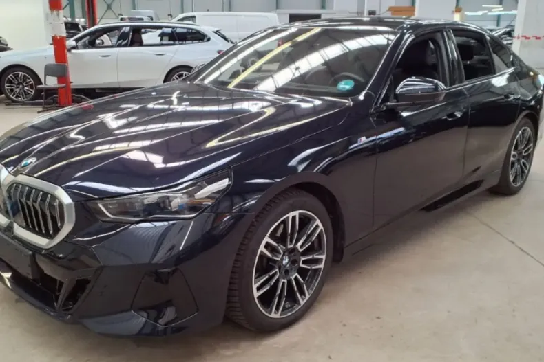 BMW 520 din 2024 cu 26.867 km - oferta BMW121943 - foto 2