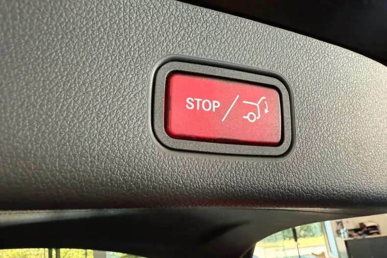 Mercedes-Benz GLC 300 din 2024 cu 12.483 km - oferta MER121944 - foto 23