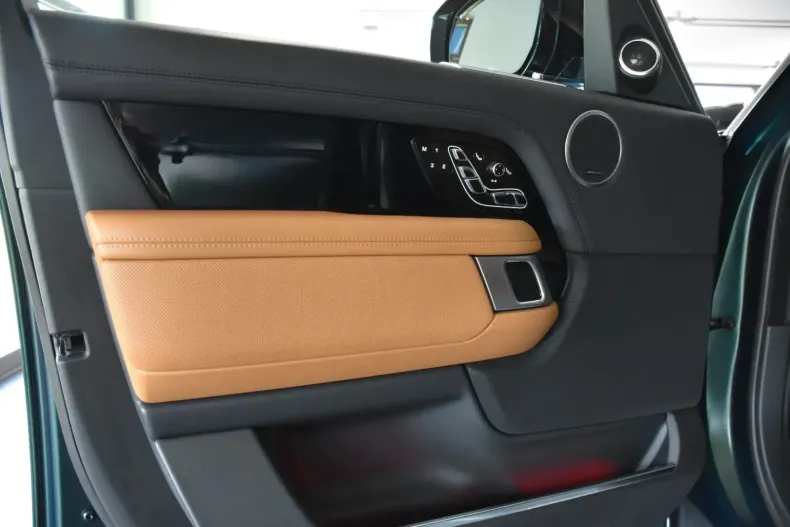 Land Rover Range Rover din 2021 cu 67.261 km - oferta LAN121947 - foto 14