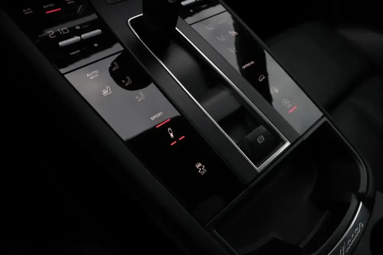 Porsche Macan din 2023 cu 49.913 km - oferta POR121950 - foto 15