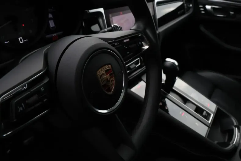 Porsche Macan din 2023 cu 49.913 km - oferta POR121950 - foto 17