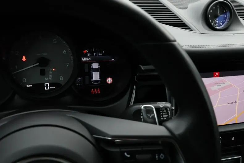 Porsche Macan din 2023 cu 49.913 km - oferta POR121950 - foto 18