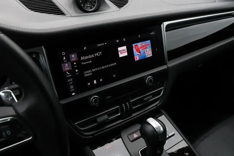 Porsche Macan din 2023 cu 49.913 km - oferta POR121950 - foto 21