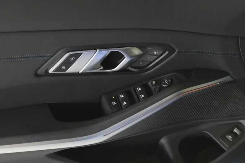 BMW 320 din 2022 cu 92.121 km - oferta BMW121953 - foto 8