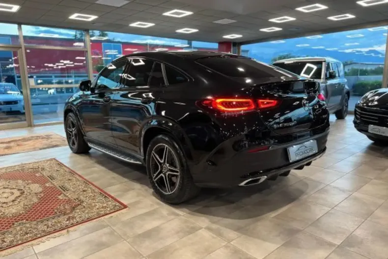 Mercedes-Benz GLE 350 din 2021 cu 62.895 km - oferta MER121956 - foto 3