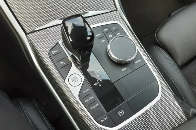 BMW 320 din 2021 cu 79.900 km - oferta BMW121957 - foto 13