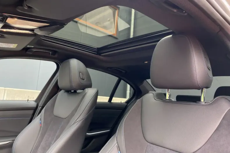 BMW 330 din 2024 cu 12.610 km - oferta BMW121959 - foto 8