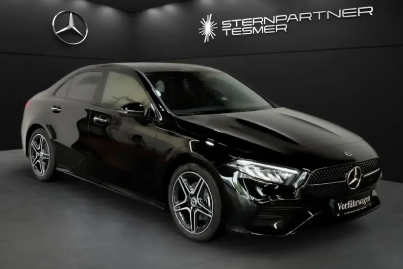 Mercedes-Benz A 180 din 2023 cu 29.997 km - oferta MER121964 - foto 1