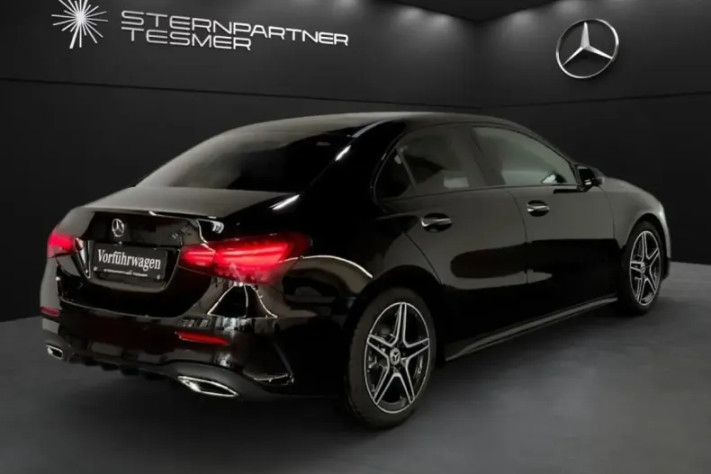 Mercedes-Benz A 180 din 2023 cu 29.997 km - oferta MER121964 - foto 4