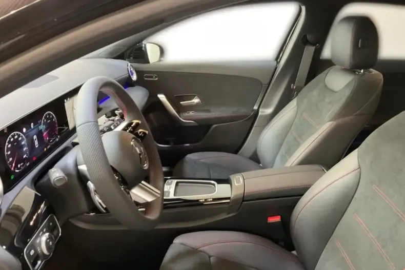 Mercedes-Benz A 180 din 2023 cu 29.997 km - oferta MER121964 - foto 9