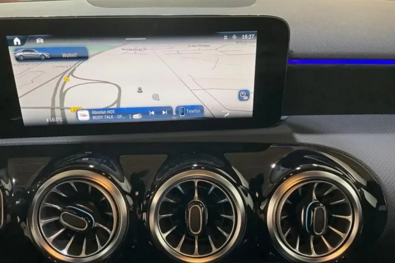 Mercedes-Benz A 180 din 2023 cu 29.997 km - oferta MER121964 - foto 14