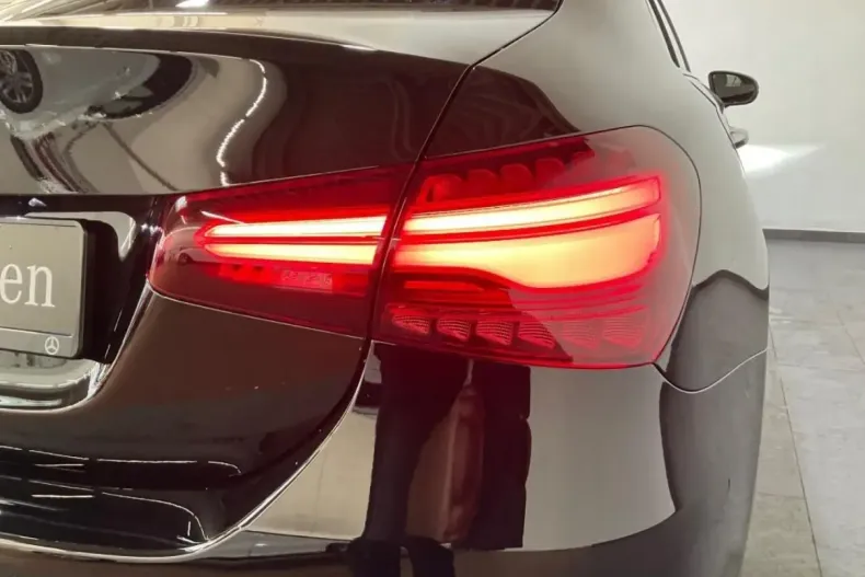 Mercedes-Benz A 180 din 2023 cu 29.997 km - oferta MER121964 - foto 17