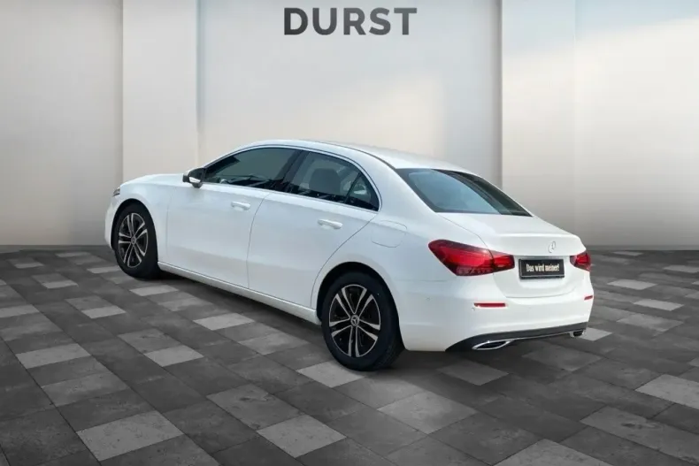 Mercedes-Benz A 180 din 2024 cu 8.820 km - oferta MER121966 - foto 6