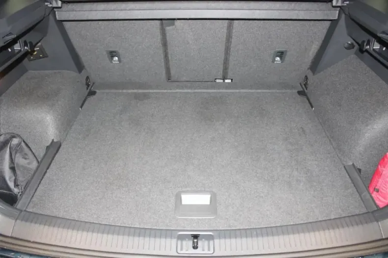 Volkswagen Tiguan din 2021 cu 14.497 km - oferta VOL121979 - foto 12