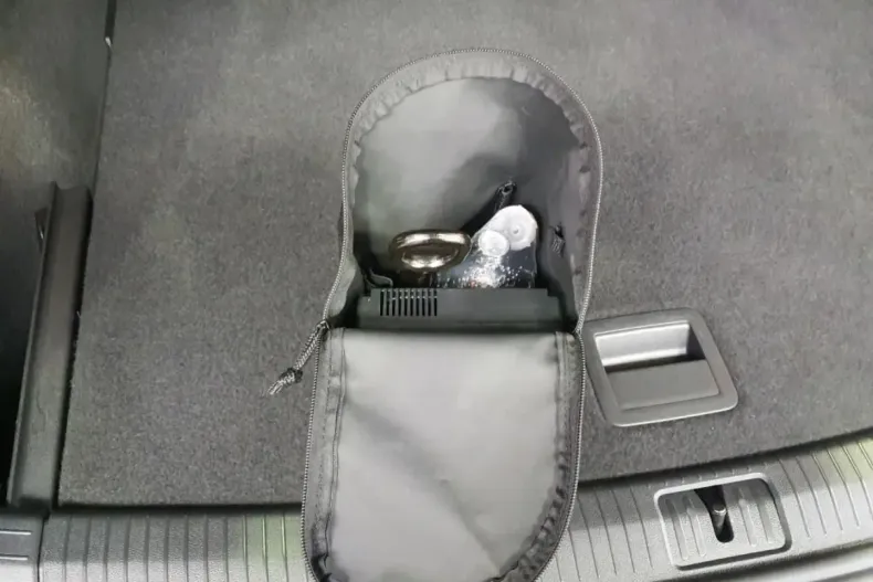 Volkswagen Tiguan din 2021 cu 14.497 km - oferta VOL121979 - foto 16