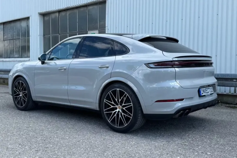 Porsche Cayenne din 2025 cu 1.780 km - oferta POR121984 - foto 2