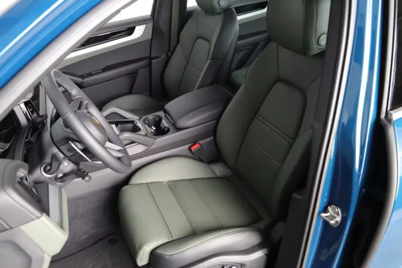 Porsche Cayenne din 2025 cu 30 km - oferta POR121989 - foto 13