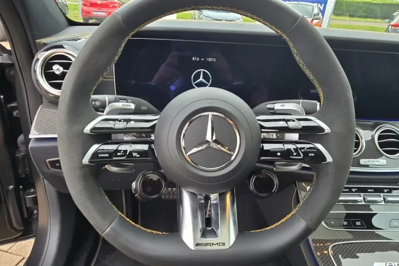 Mercedes-Benz E 63 AMG din 2023 cu 13.210 km - oferta MER121994 - foto 17