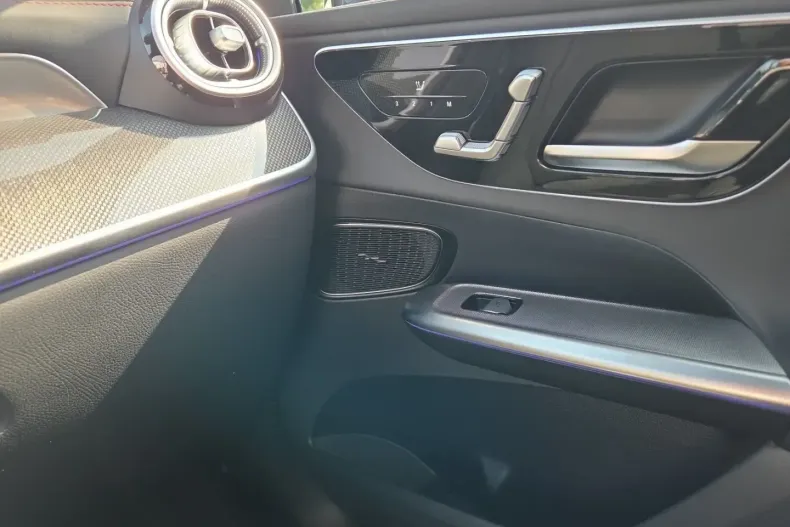 Mercedes-Benz GLC 43 AMG din 2024 cu 16.790 km - oferta MER121996 - foto 10