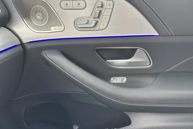 Mercedes-Benz GLE 63 AMG din 2024 cu 18.800 km - oferta MER121997 - foto 10