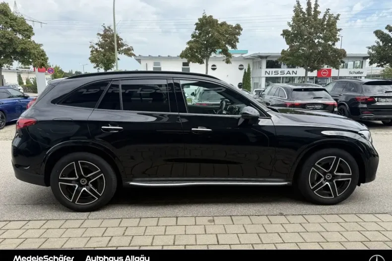 Mercedes-Benz GLC 300 din 2024 cu 13.595 km - oferta MER122010 - foto 6