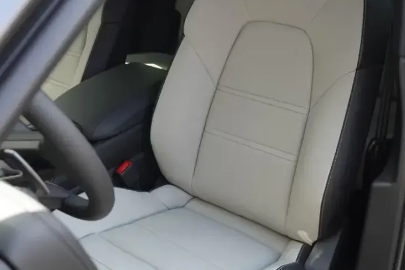 Porsche Cayenne din 2025 cu 20 km - oferta POR122017 - foto 3