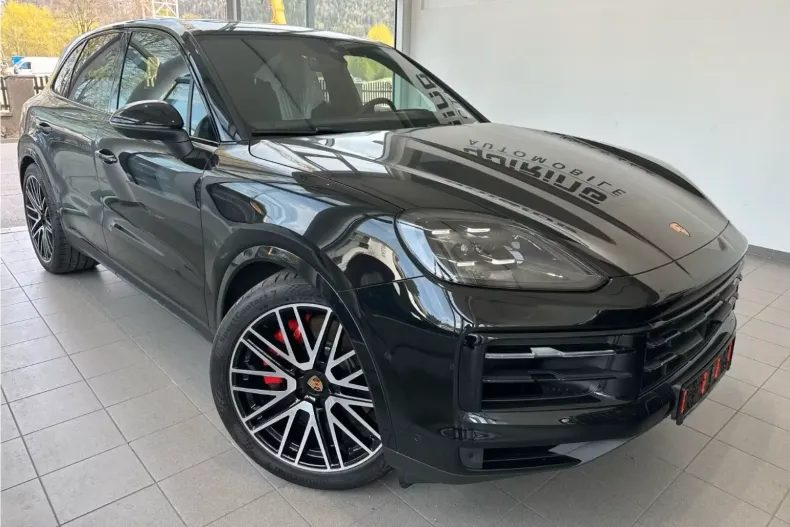 Porsche Cayenne din 2025 cu 6.000 km - oferta POR122033 - foto 1