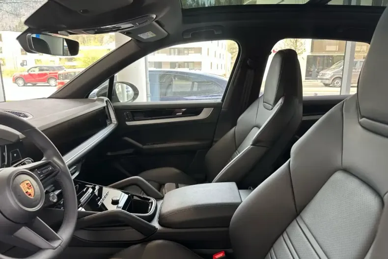 Porsche Cayenne din 2025 cu 6.000 km - oferta POR122033 - foto 5