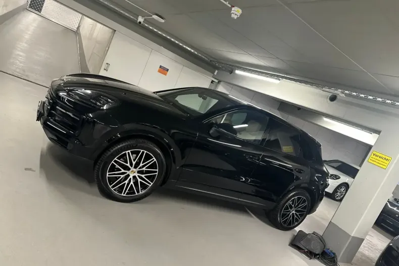 Porsche Cayenne din 2025 cu 14.700 km - oferta POR122041 - foto 2
