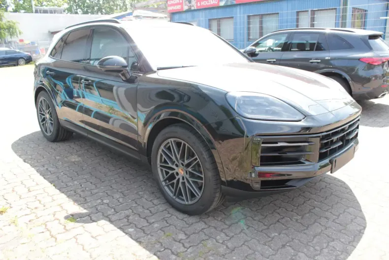 Porsche Cayenne din 2025 cu 0 km - oferta POR122050 - foto 1