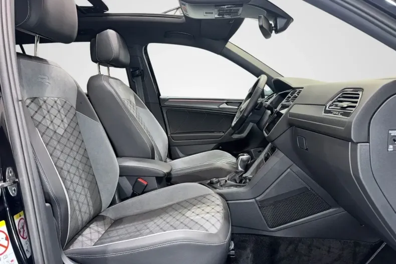 Volkswagen Tiguan Allspace din 2023 cu 41.902 km - oferta VOL122052 - foto 13