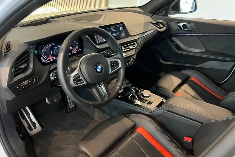 BMW 118 din 2024 cu 7.400 km - oferta BMW122054 - foto 9