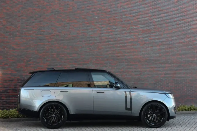 Land Rover Range Rover din 2022 cu 65.811 km - oferta LAN122063 - foto 15