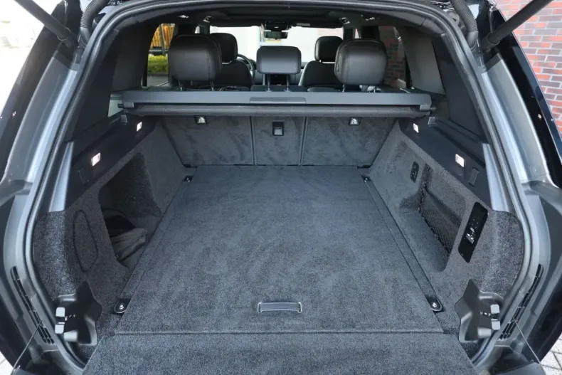 Land Rover Range Rover din 2022 cu 65.811 km - oferta LAN122063 - foto 28