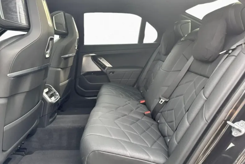 BMW 750 din 2024 cu 46.469 km - oferta BMW122068 - foto 11