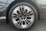 BMW 750 din 2024 cu 46.469 km - oferta BMW122068 - foto 13
