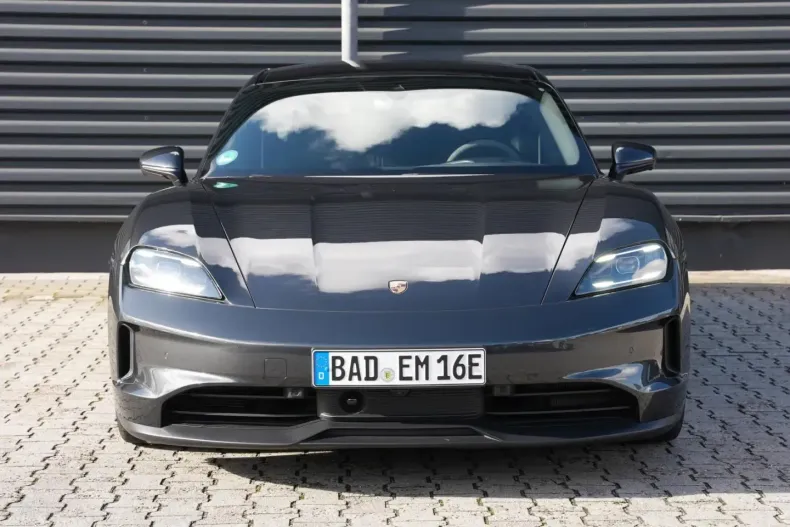 Porsche Taycan din 2024 cu 18.000 km - oferta POR122074 - foto 5