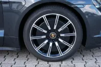 Porsche Taycan din 2024 cu 18.000 km - oferta POR122074 - foto 13